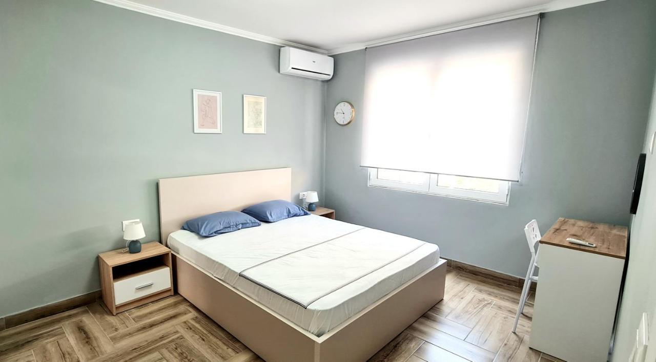 2V1 - 21 Dhjetori Apartment Tirana Exterior photo